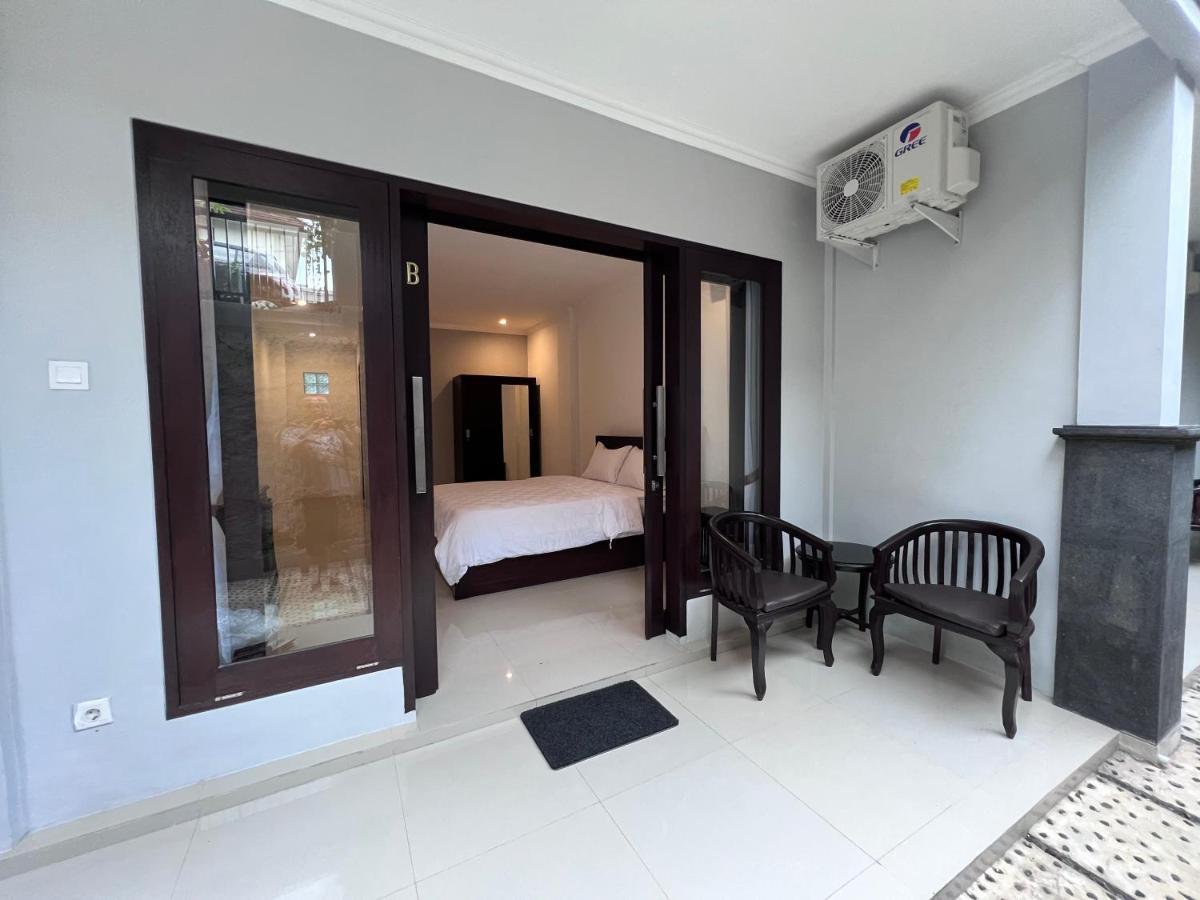 Green Hill Inn Jimbaran Buitenkant foto